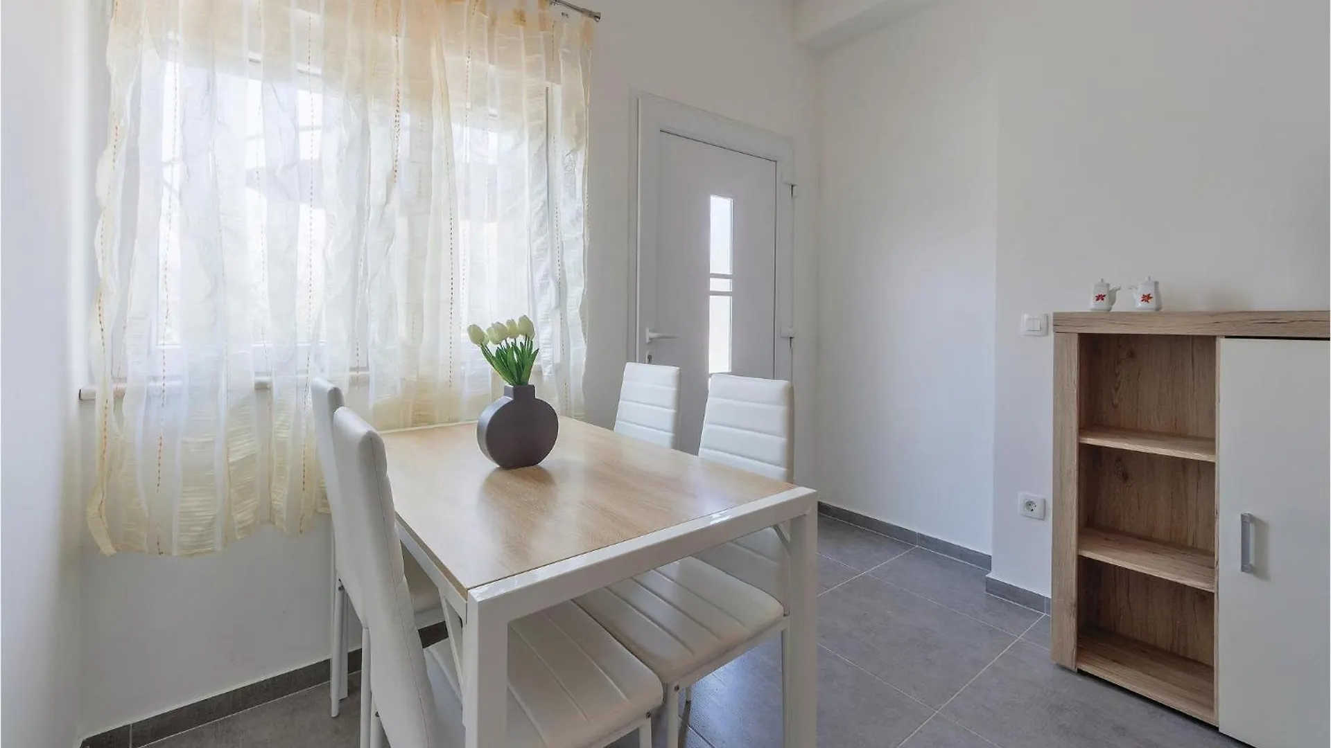 Stunning Apartment In Novigrad With Wifi  Novigrad (Istria)