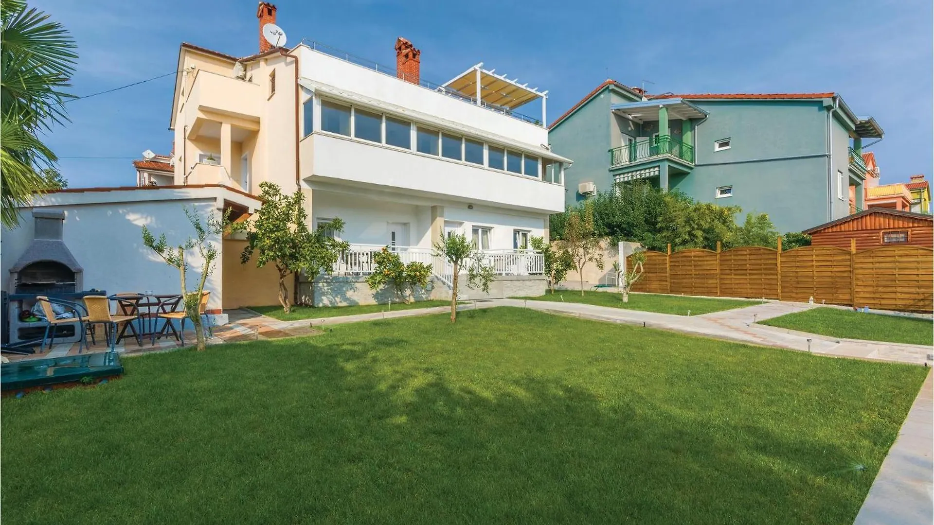 Stunning Apartment In Novigrad With Wifi