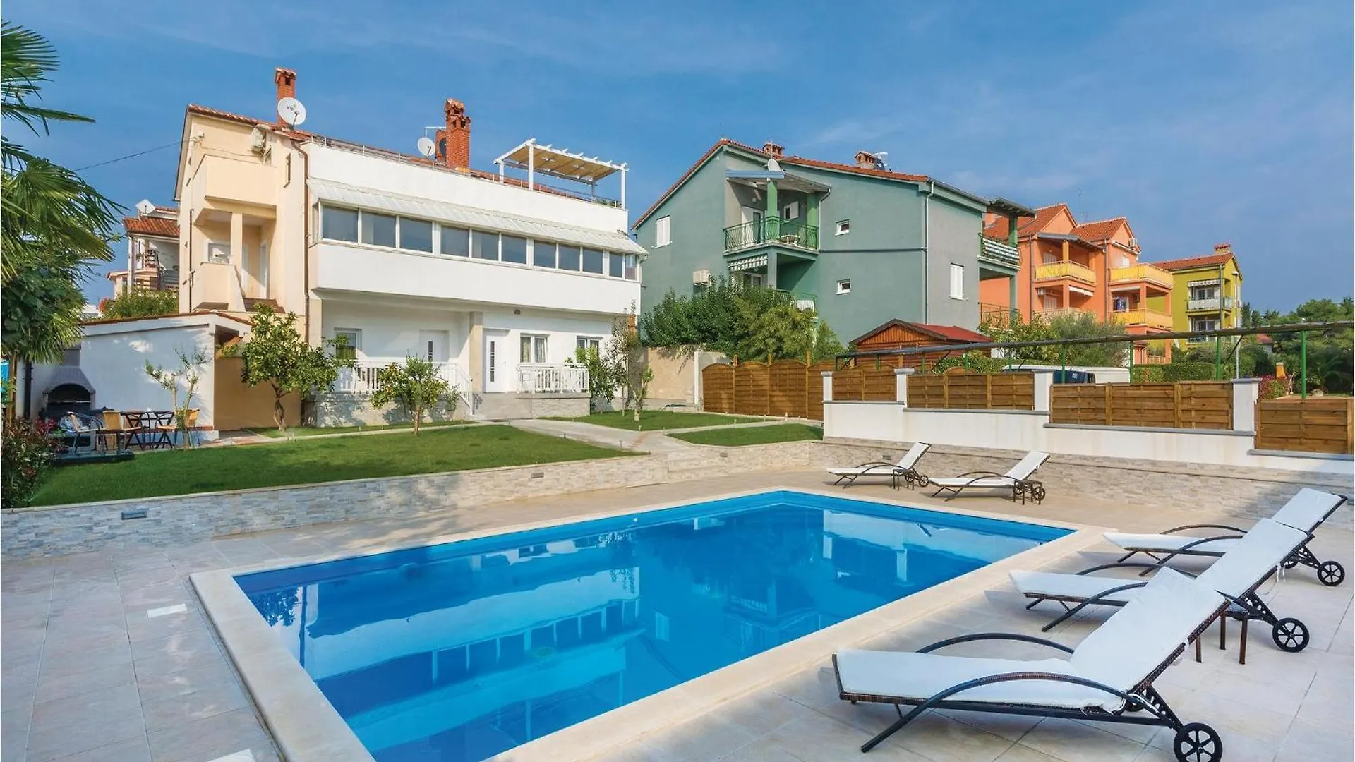 Stunning Apartment In Novigrad With Wifi