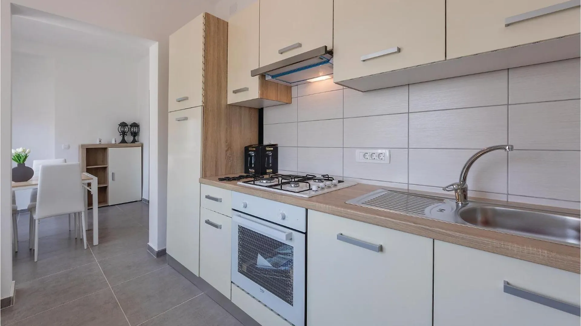Stunning Apartment In Novigrad With Wifi